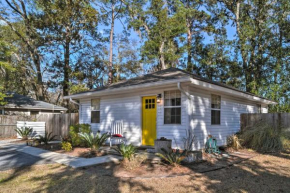 Fire Pit and Yard Charming Port Royal Home!